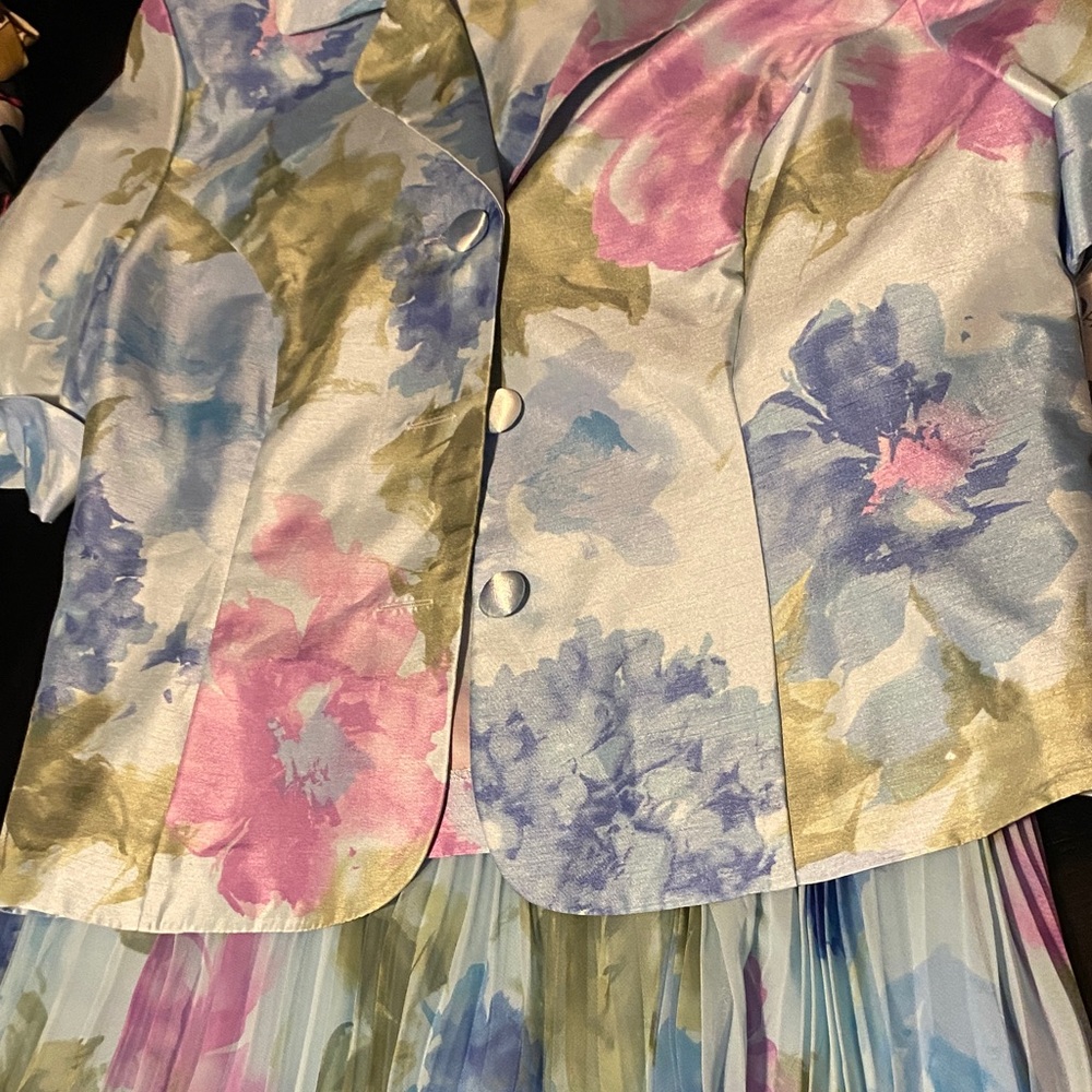 Danny & Nicole Blue Floral Blazer and Skirt Set
